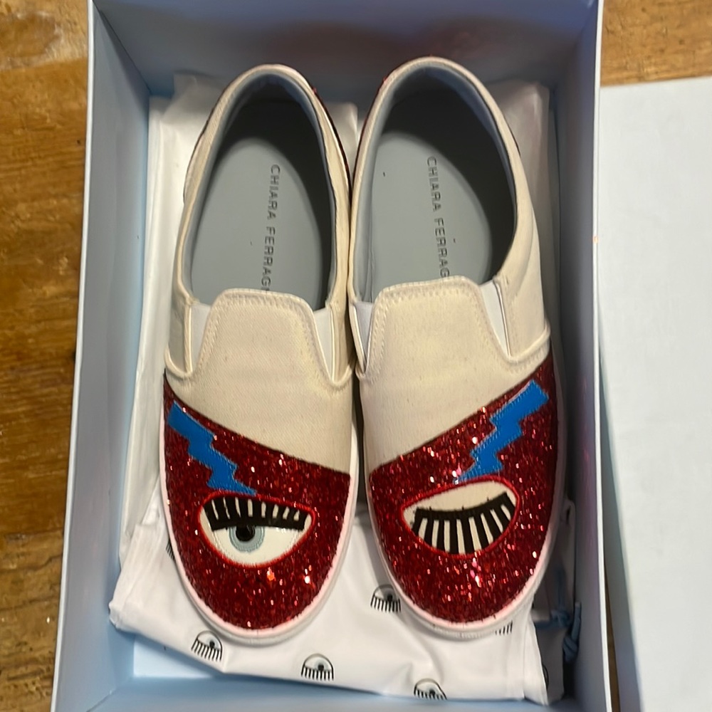 CHIARA FERRAGNI casual slip ons in size 39 (8.5) re glitter and super cute.